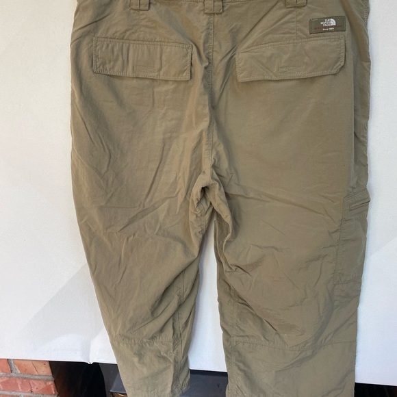 North Face Capri Pant - Picture 6 of 7
